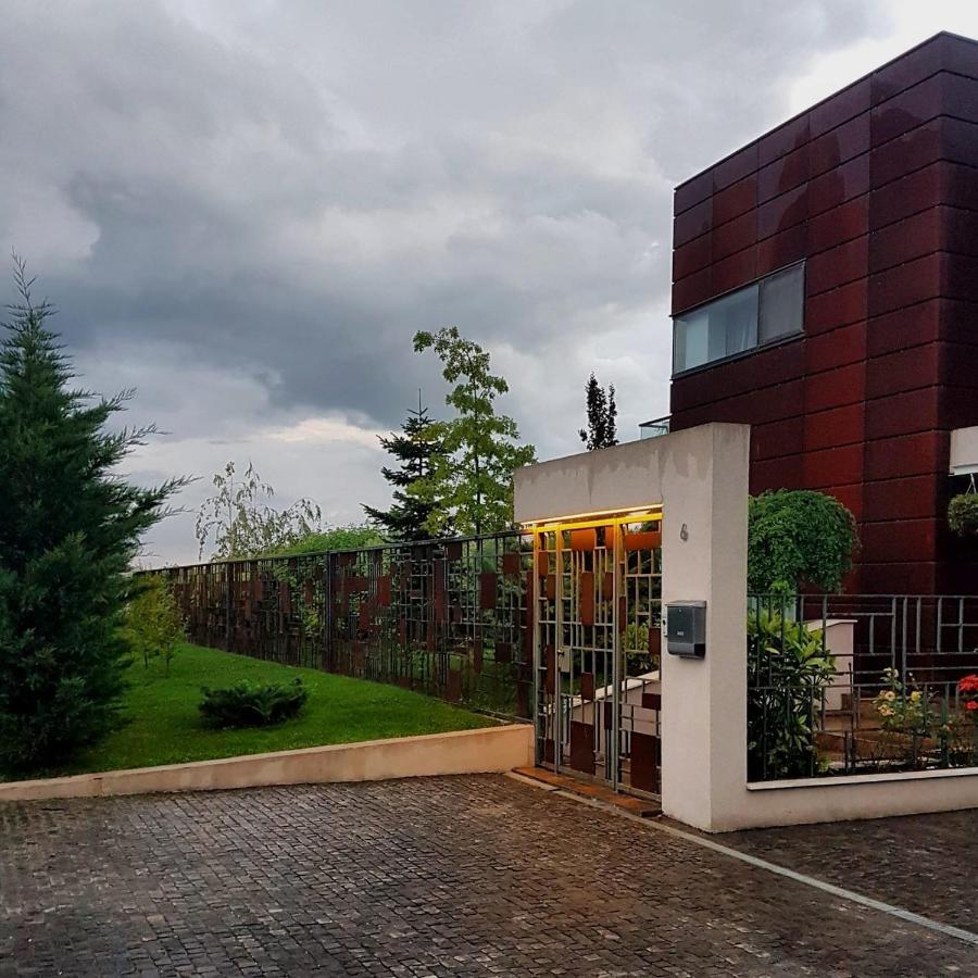 Kubiq Residence Giarmata Luaran gambar