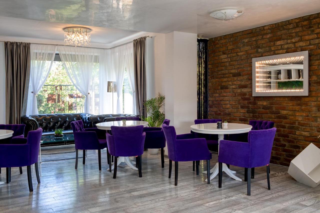 Kubiq Residence Giarmata Luaran gambar