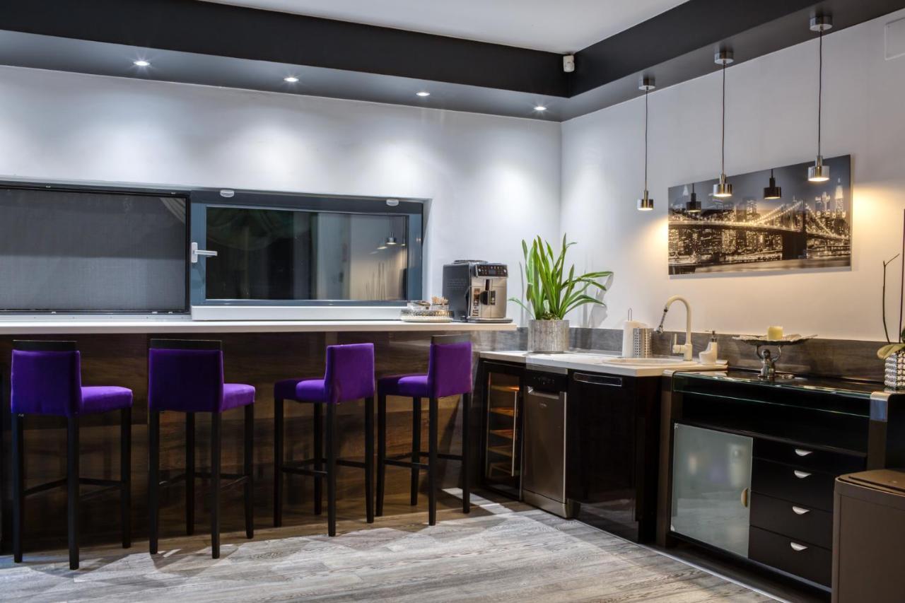Kubiq Residence Giarmata Luaran gambar
