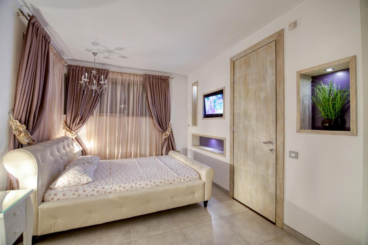 Kubiq Residence Giarmata Luaran gambar