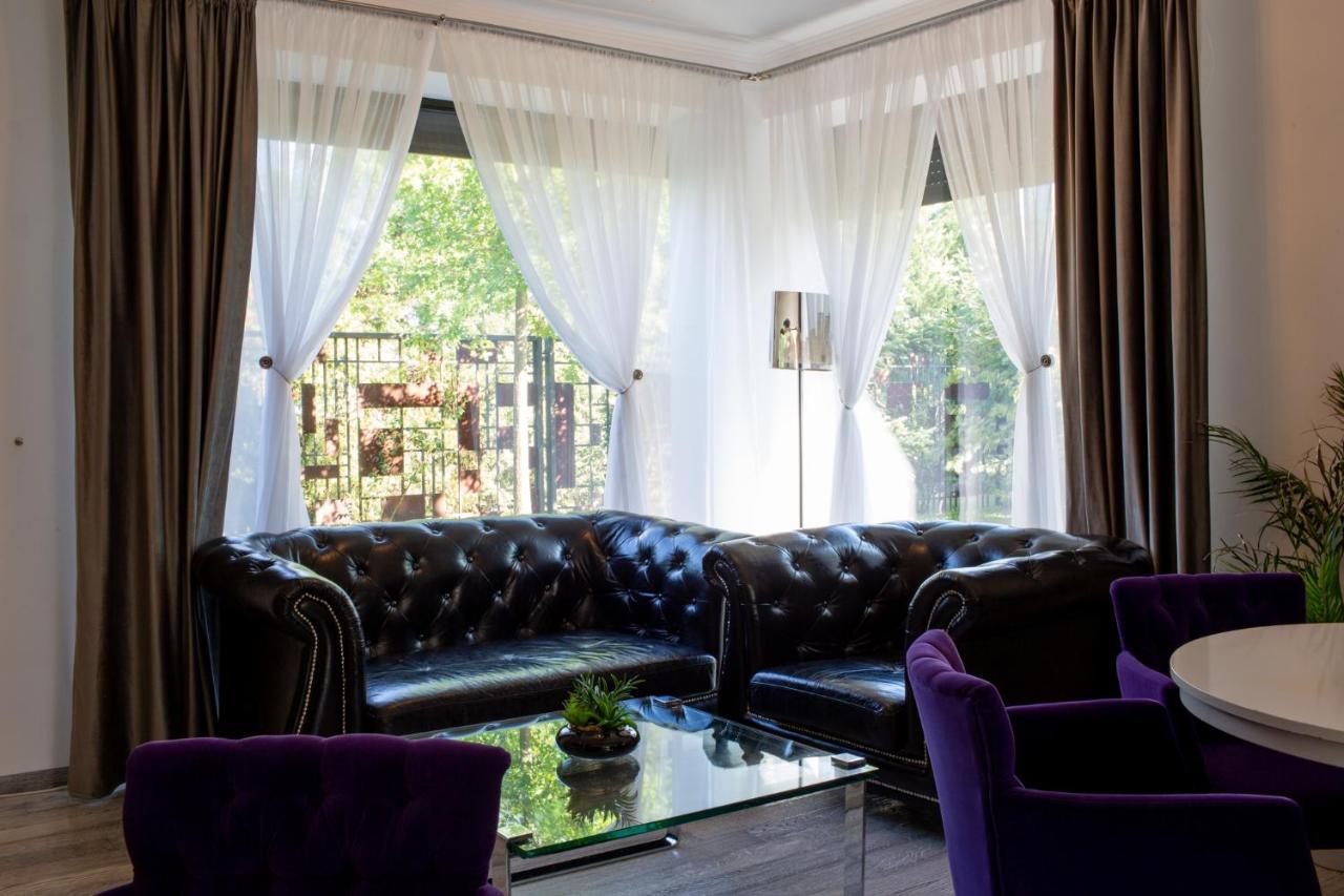 Kubiq Residence Giarmata Luaran gambar